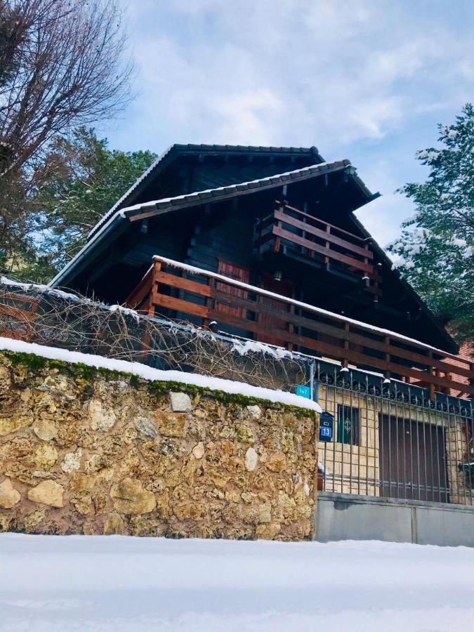Canon Del Rio Lobos-la De Ton Holiday home *